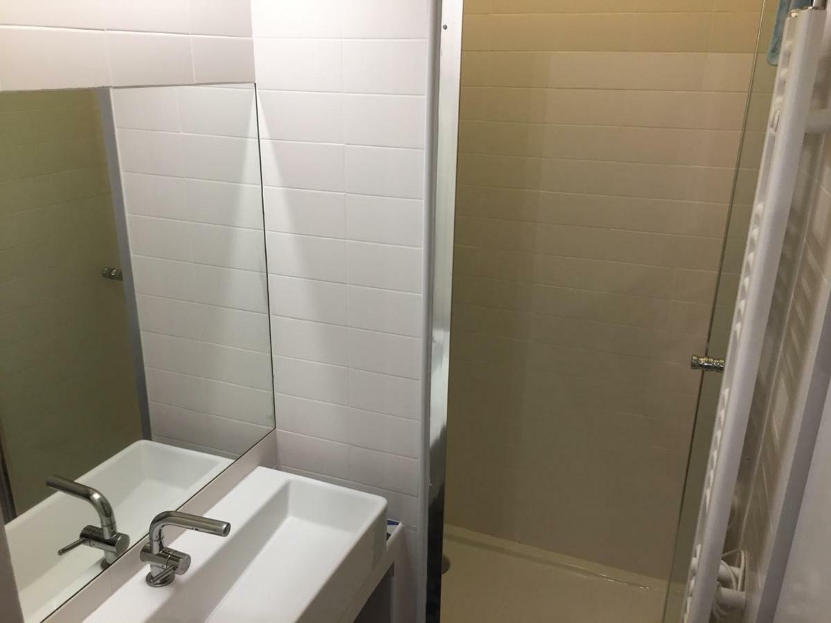 Appartement De Charme De 60 M2 Entre Montmartre Et Batignolles Paryż Zewnętrze zdjęcie